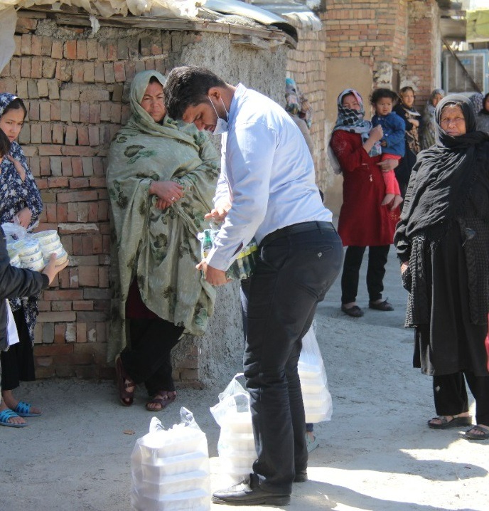 توزیع غذای نذری توسط ایران یاسا در مناطق محروم به مناسبت عید غدیر